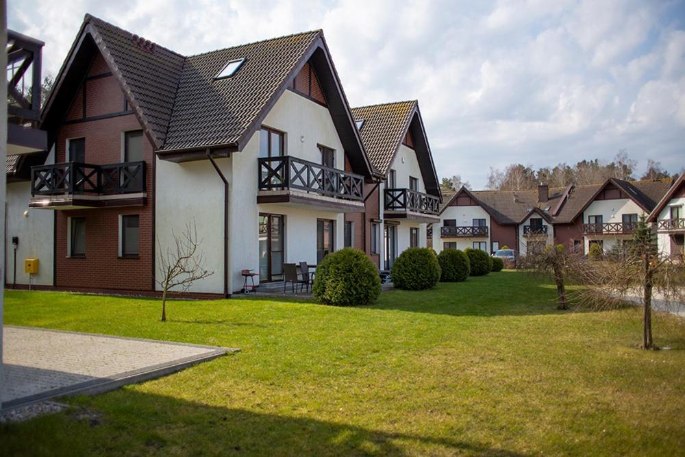 Appartamento Apartament Korab Zarnowska Esterno foto